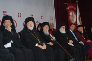 Ο Αρχιεπίσκοπος Δημήτριος πληροφόρησε την κοινότητα της Σχολής για την αποπομπή του π. Μητροπούλου