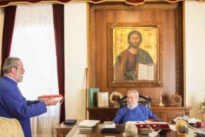 Εόρτασαν με αγάπη τα 78α γενέθλια του Αρχιεπισκόπου Κύπρου Χρυσοστόμου Β ´