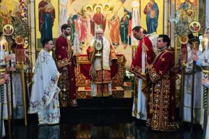 Ο πρώτος αποχαιρετισμός από   τον Αρχιεπίσκοπο Δημήτριο: «Θα εισέλθω σε μία διαφορετική διακονία.  Θα είναι η διακονία της  προσευχής»