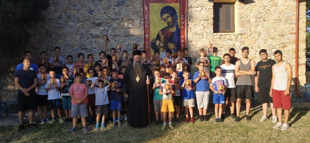 You are currently viewing Ξεκίνησε η φιλοξενία παιδιών από ολόκληρη την Πιερία στο Μοναστήρι Αγίου Γεωργίου Ρητίνης