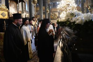 Η κηδεία του αειμνήστου Άρχοντος Λαμπαδαρίου της Αγίας του Χριστού Μ. Εκκλησίας Ιωάννου Χαριατίδου