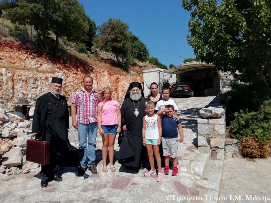 You are currently viewing Ευλογημένη Κυριακή σε ορεινό χωριό για τον αεικίνητο Σεβ. Μάνης Χρυσόστομο