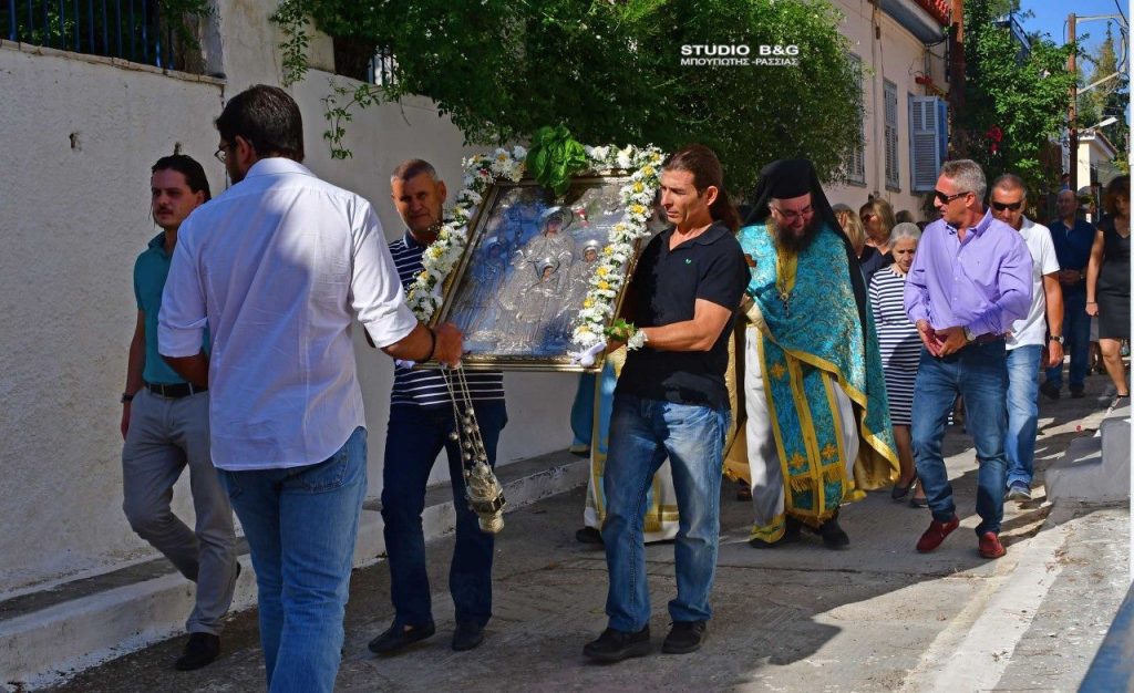 ΘΕΙΑ ΛΕΙΤΟΥΡΓΙΑ ΣΤΗΝ ΑΓΙΑ ΣΟΦΙΑ ΝΑΥΠΛΙΟΥ