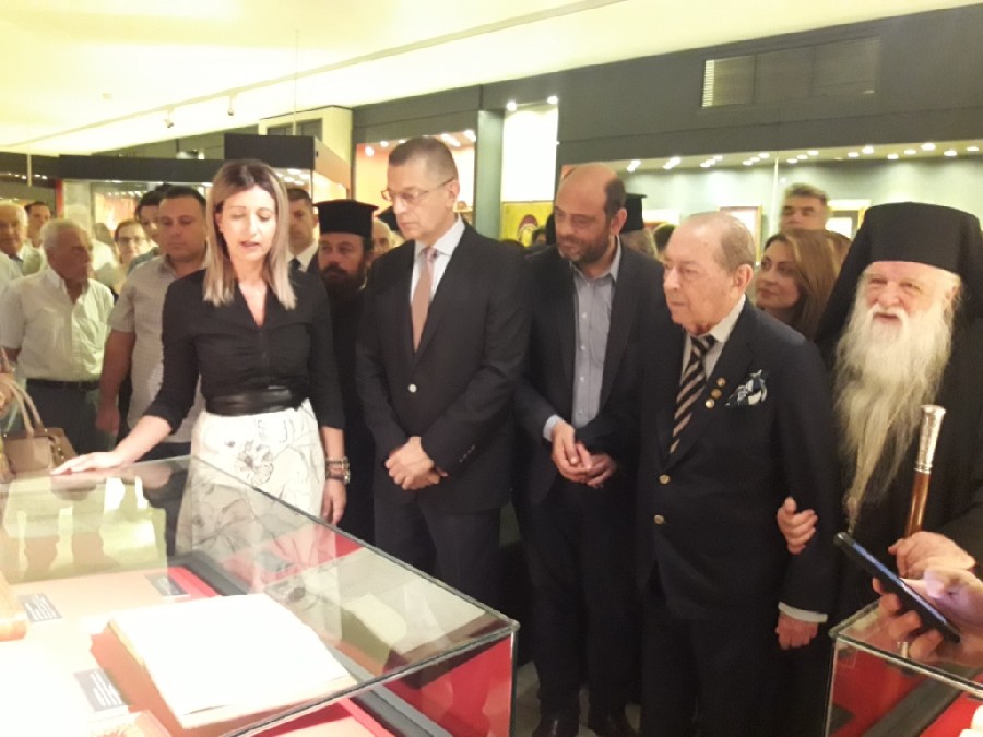 You are currently viewing Επίσκεψη του υφυπουργού Εθνικής Άμυνας κ. Στεφανή στο Μουσείο «Ιάκωβος Τσούνης» στο Αίγιο