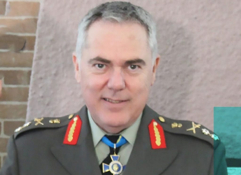 You are currently viewing Σάλος στη Μυτιλήνη: Στρατηγός κατά ψάλτη για το ..τοις βασιλεύσι