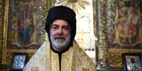 Ο Αρχιεπίσκοπος Νικήτας μιλά στον «Ε.Κ.» για την επίσκεψη στο Τάρπον Σπρινγκς και για την Αγγλία