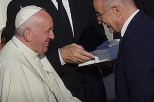 Συνάντηση Πάπα Φραγκίσκου με τον ΥΠΕΞ Νίκο Δένδια στο Βατικανό