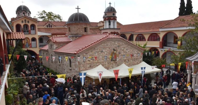 Χιλιάδες λαού για τον Αγιο Ιάκωβο (Τσαλίκη) στη Μονή Οσίου Δαυίδ