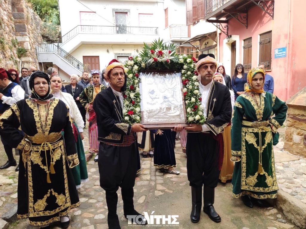 You are currently viewing Στην Μητρόπολη Χίου μία Μικρασιάτισσα Παναγιά 118 ετών, για να συνεορτάσει τους Πολιούχους του νησιού