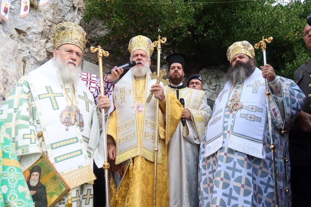 You are currently viewing Η εορτή του θαυματουργού Οσίου Παταπίου στο Λουτράκι