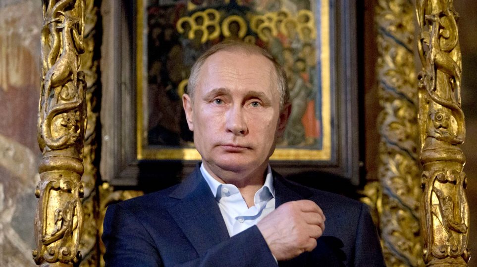 You are currently viewing Πούτιν: Για όσο καιρό είμαι πρόεδρος, δεν πρόκειται να υπάρξουν «γονέας ένα» και «γονέας δυο»