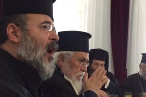 «Ξύπνα καημένε μου ραγιά» μέσα στην Αρχιεπισκοπή