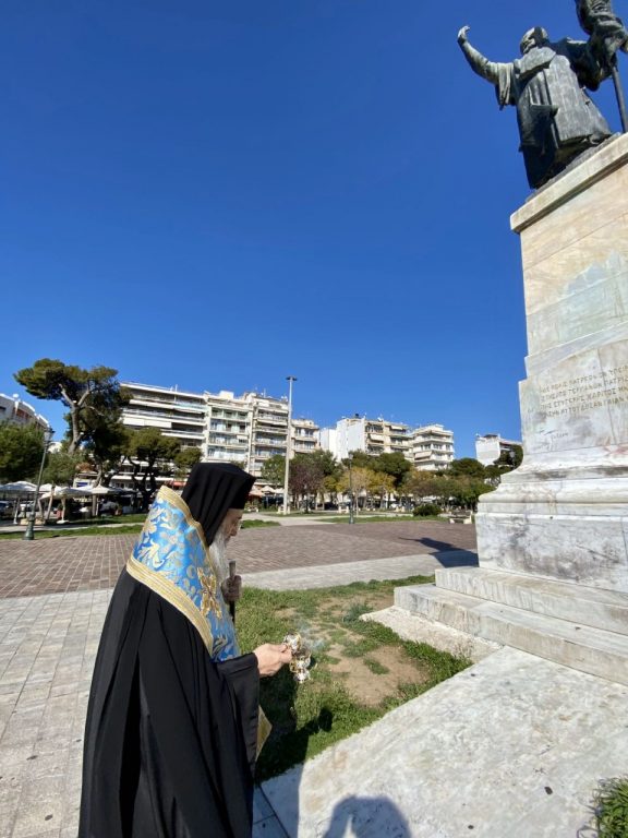 You are currently viewing ΠΑΤΡΩΝ Χρυσόστομος : «Είμεθα όλοι εδώ κάτω από τη σκιά σου…»