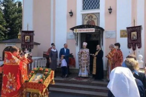 Μολδαβία: Παρών ο πρόεδρος της χώρας στην πρώτη Θεία Λειτουργία μετά την καραντίνα