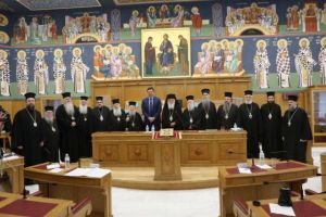 Η Εκκλησία της Ελλάδος απαντά στο Φανάρι για τη Θεία Κοινωνία – Συστάσεις για γιόγκα και ροταριανούς