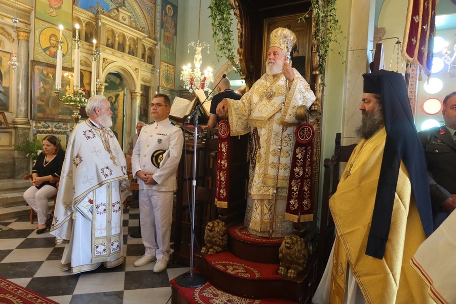 Η εορτή των Αγίων Πάντων στην ιερά νήσο Μήλο από τον Σεβ. Σύρου Δωρόθεο