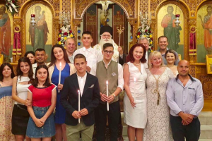 Τρεις μαθητές αλβανικής καταγωγής έγιναν μέλη της Ορθόδοξης Εκκλησίας στην Ν. Ιωνία