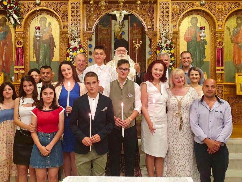 You are currently viewing Τρεις μαθητές αλβανικής καταγωγής έγιναν μέλη της Ορθόδοξης Εκκλησίας στην Ν. Ιωνία