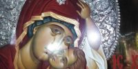 Bύρωνας: «Δάκρυσε» η εικόνα της Παναγιάς στον Άγιο Δημήτριο