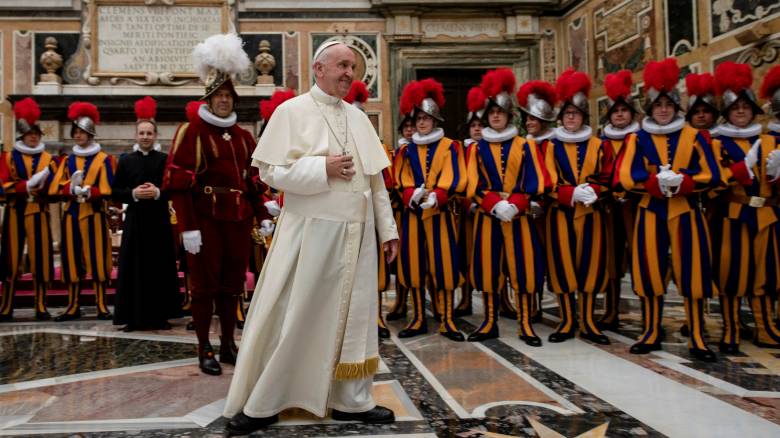 Τέσσερα κρούσματα κορονοϊού στην ελβετική φρουρά του Πάπα Φραγκίσκου