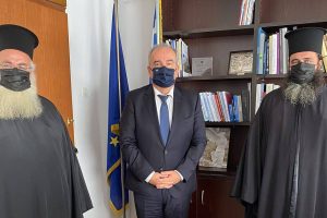 Ο Μητροπολίτης Σητείας κ. Κύριλλος στον Αν. Υπουργό Ανάπτυξης