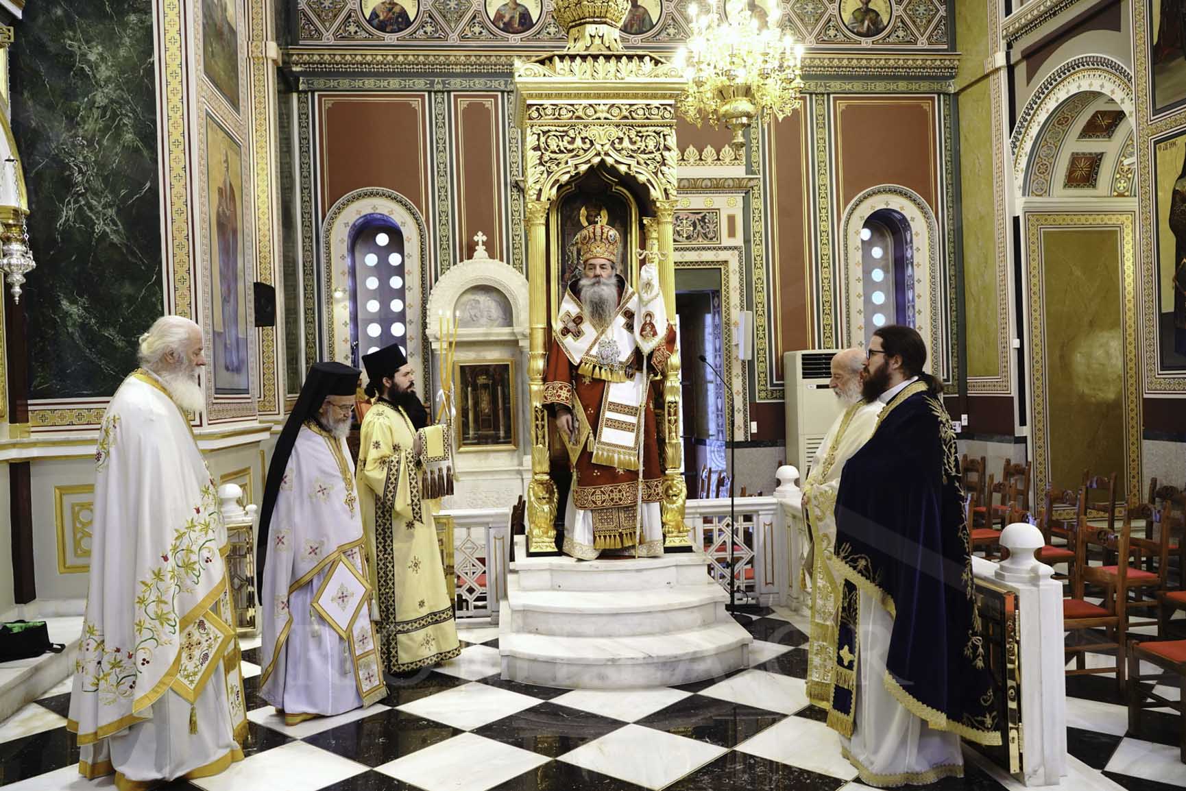 You are currently viewing Εορτασμός του Θαύματος του Αγίου Σπυρίδωνος κατά των Παπικών στην Ι. Μητρόπολη Πειραιώς