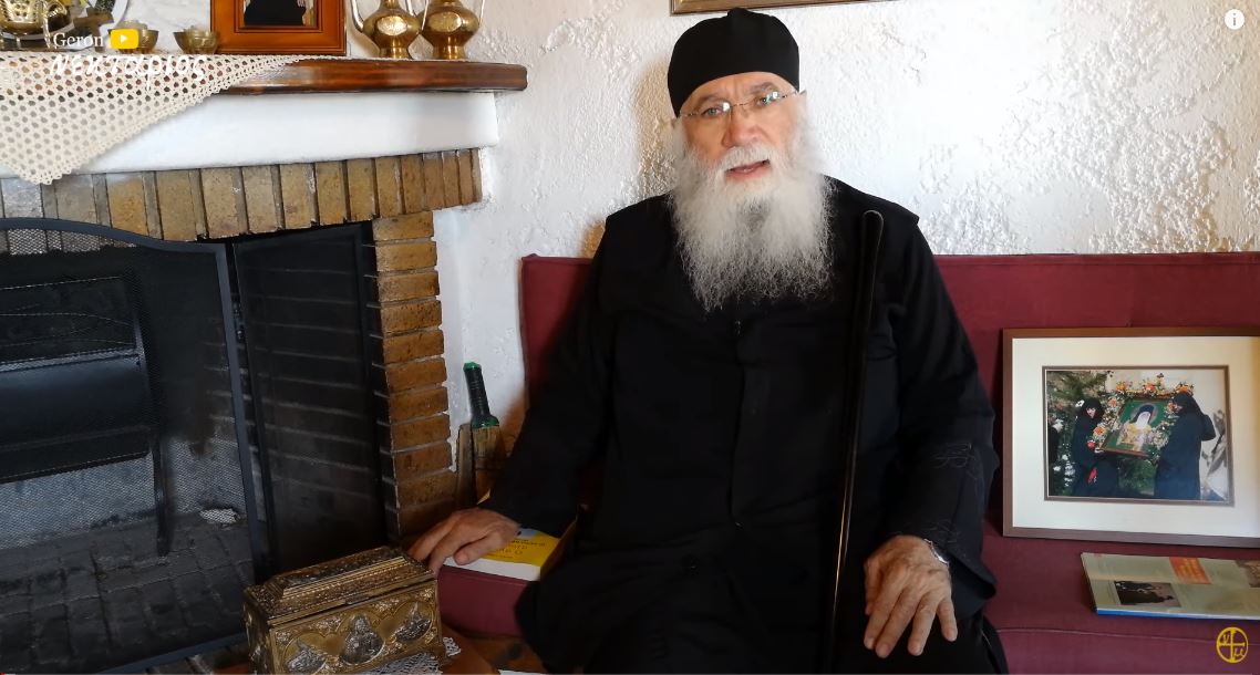 You are currently viewing Η παρουσία του Αγίου Νεκταρίου στο Τρίκορφο Φωκίδος