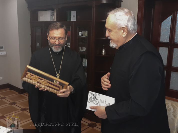 You are currently viewing Ο Μητροπολίτης Γαλλίας στον Ουνίτη Αρχιεπίσκοπο της Ουκρανίας Σβιατοσλάβ