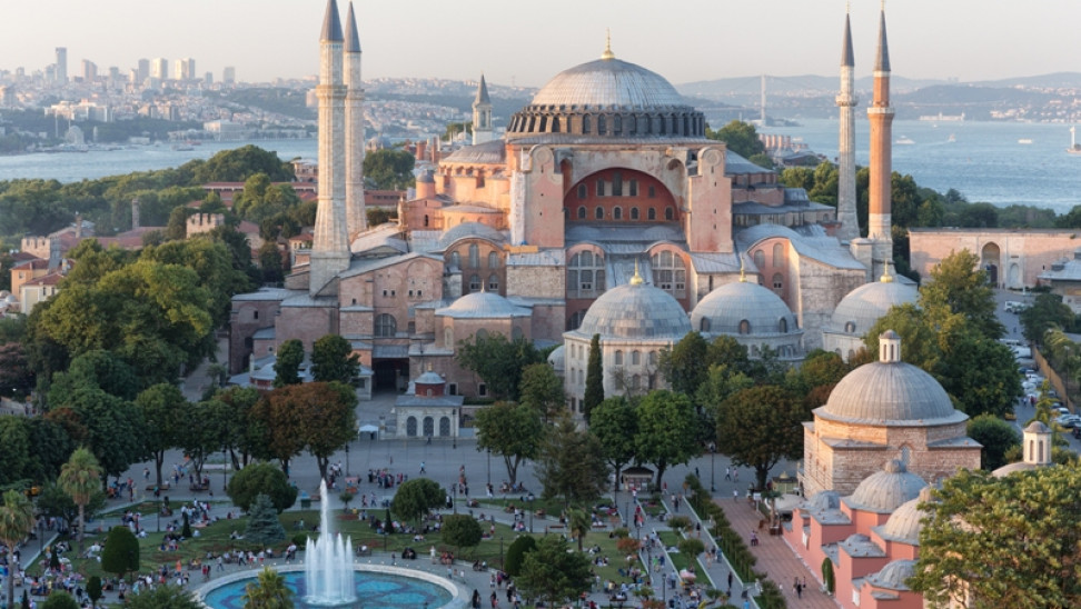 Η UNESCO ζητά “άδεια” για να επιθεωρήσει την Αγία Σοφία