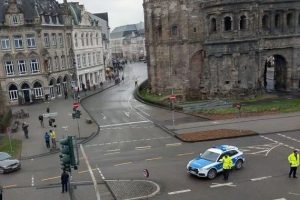 Γερμανία: Αυτοκίνητο έπεσε σε πεζούς στη πόλη Τρίερ – Αναφορές για τραυματίες και πέντε νεκρούς
