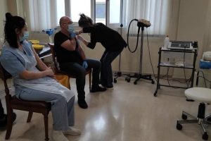 Εμβολιασμός για τον κορονοϊό στο ίδρυμα χρονίως πασχόντων στην Κέρκυρα