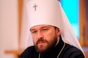 Ο Μητροπολίτης Ιλαρίων εξακολουθεί να προκαλεί : “Ο Βαρθολομαίος δεν έχει ποίμνιο στην Ουκρανία”