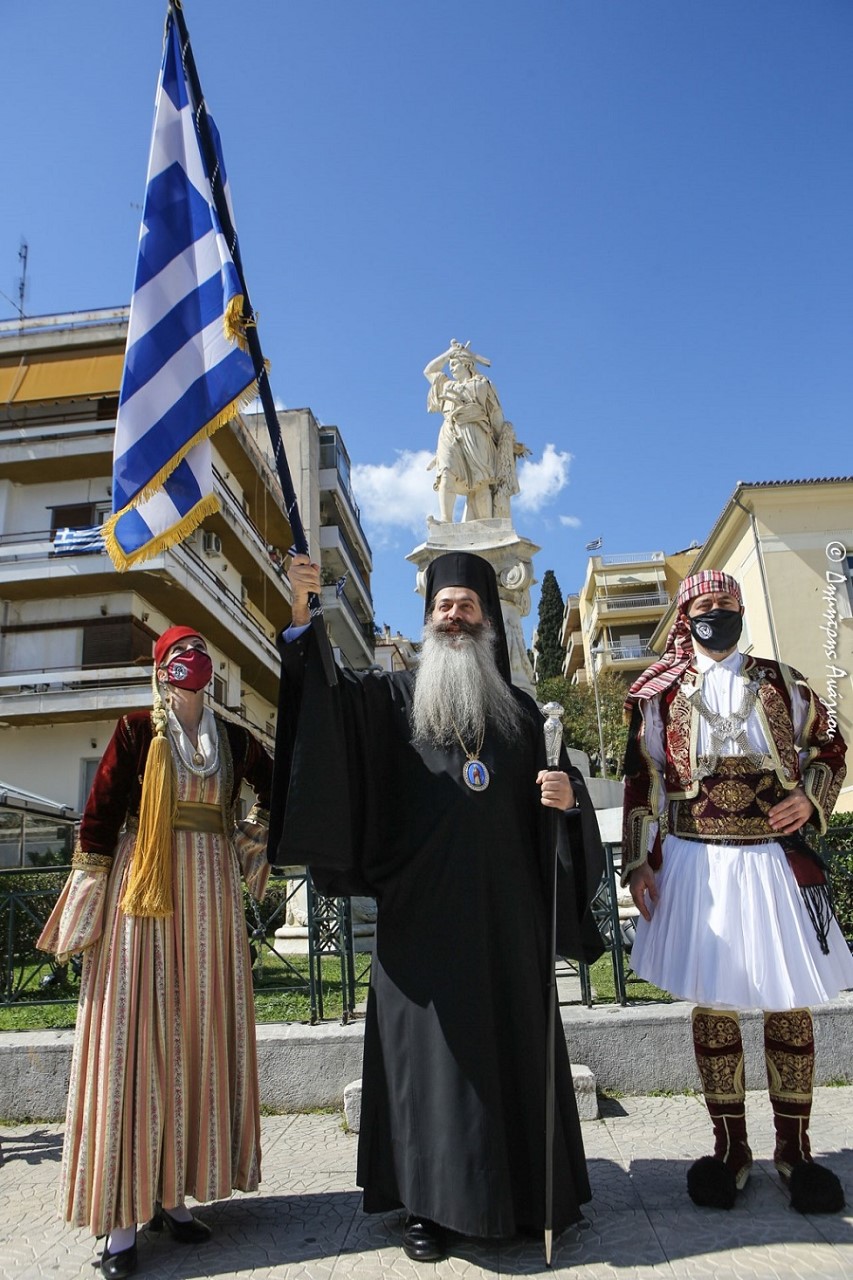 You are currently viewing Φθιώτιδος Συμεών: «Το ματωμένο Ευαγγέλιο έχει πάνω του γραμμένη την λέξη Ελλάδα»
