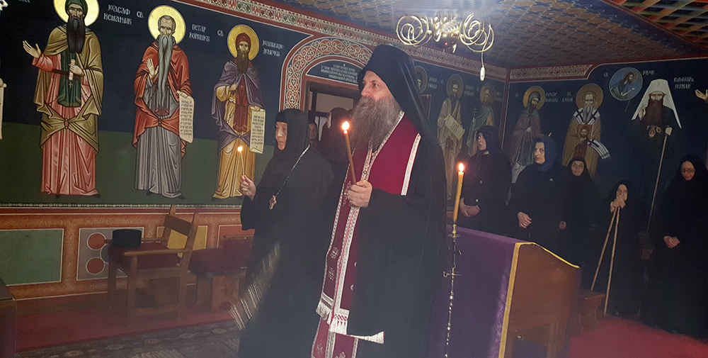 You are currently viewing Η προσευχή του Πατριάρχη Πορφύριου για το Κοσσυφοπέδιο