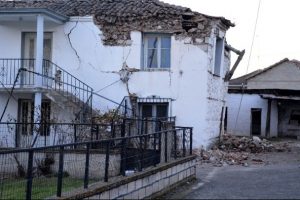 1.575 ακατάλληλα σπίτια στη Θεσσαλία από τον σεισμό
