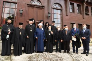 Συζήτηση για τον διαθρησκειακό ακαδημαϊκό διάλογο είχε ο Οικουμενικός Πατριάρχης στο Φανάρι