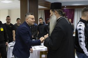 Ο Φθιώτιδος Συμεών είπε το το τελευταίο αντίο στον συνεργάτη της Μητροπόλεως Χρήστο Βάρσο