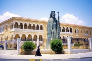 Συναγερμός στην Κύπρο: Κρούσματα κορονοϊού στην Αρχιεπισκοπή