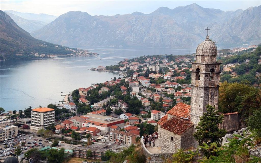 You are currently viewing Ρατσιστική επίθεση προς μαθητές ιερατικής σχολής στο Μαυροβούνιο
