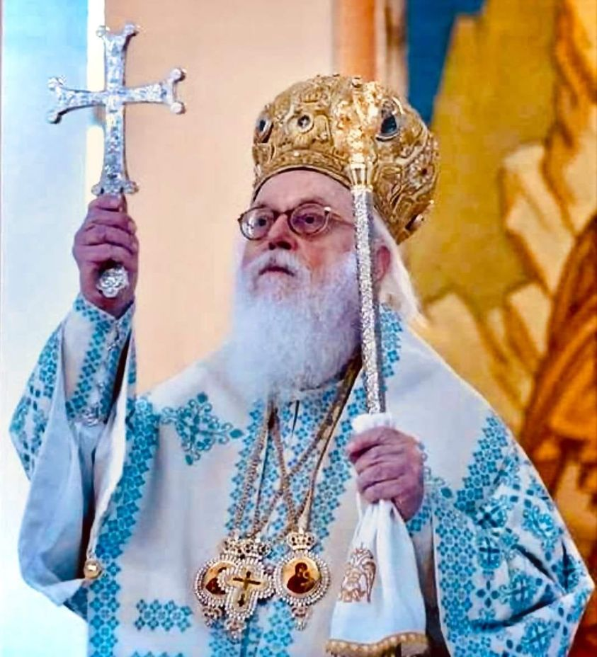 You are currently viewing Αρχιεπίσκοπος Αναστάσιος: “Η Εκκλησία δεν ανακατεύεται με τα κόμματα, αλλά είναι χρέος και δικαίωμα των Ορθοδόξων να ψηφίζουν”