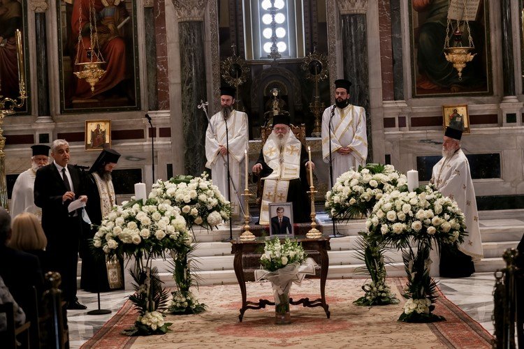 You are currently viewing Ο Αρχιεπίσκοπος Ιερώνυμος στο ετήσιο μνημόσυνο του Δημήτρη Κρεμαστινού