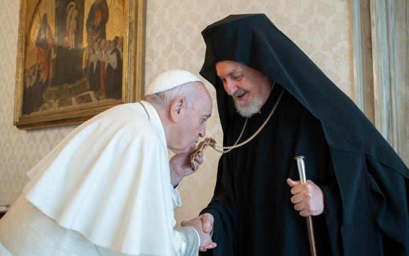 You are currently viewing Πάπας για Οικ. Πατριάρχη: “Τον αισθάνομαι ως αληθινό αδερφό μου”