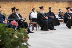 Ο Αρχιεπίσκοπος Ιερώνυμος στην Θεολογική Σχολή της Εκκλησίας της Κύπρου