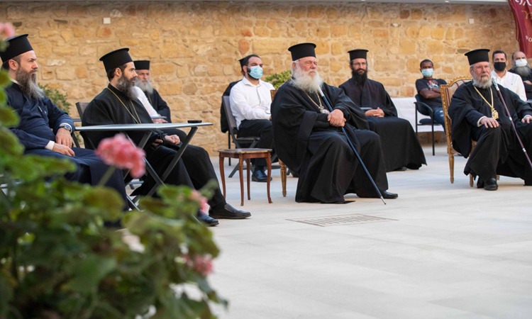 You are currently viewing Ο Αρχιεπίσκοπος Ιερώνυμος στην Θεολογική Σχολή της Εκκλησίας της Κύπρου