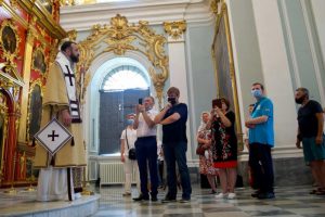 Ο  ναός του Αγίου Ανδρέα -Σταυροπήγιο του Οικουμενικού Πατριαρχείου στην Ουκρανία- άνοιξε για τους πιστούς
