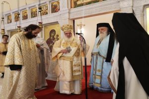 Λαμπρά εορτάστηκε η Κοίμηση της Παναγίας στην Εκκλησία της Αλβανίας
