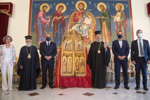 Παράδοση των Βημόθυρων του Αγίου Αναστασίου στην Αρχιεπισκοπή Κύπρου