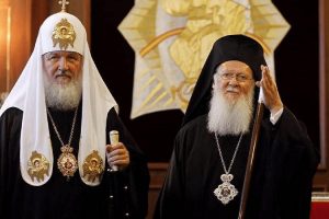Η Μόσχα διασπά την Ορθοδοξία αλλά κατηγορεί για αυτό το …Οικουμενικό Πατριαρχείο!