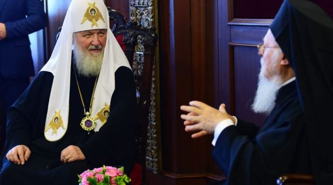 You are currently viewing Κράτος και Εκκλησία της Ρωσίας εναντίον του Οικουμενικού Πατριάρχου