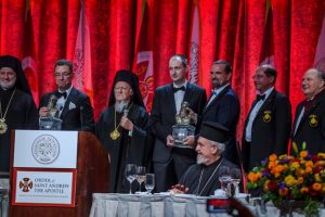 Τα βραβεία Athenagoras απένειμε ο Οικουμενικός Πατριάρχης σε τρεις επιστήμονες που μάχονται τον κορωνοϊό